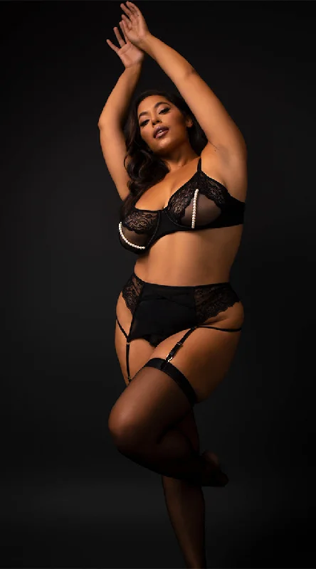 Plus Size What A Pearl Wants Bra Set